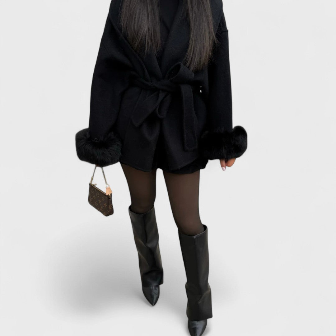 Woolcat – Elegant coat with fur details